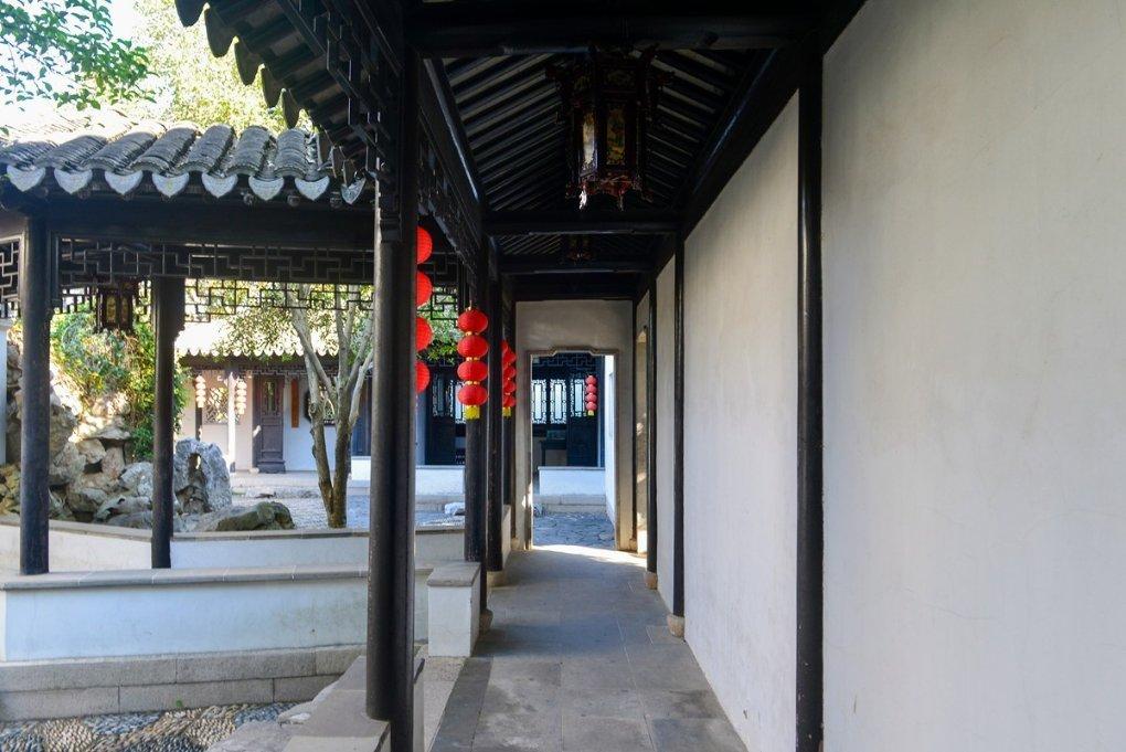 沈梦辰腰椎骨头断裂无法复位!仍坚持完成高难度打戏